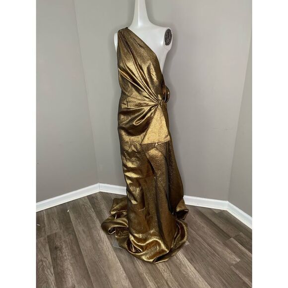 Elegant Metallic Reem Acra One-Shoulder Gown - Picture 7 of 11